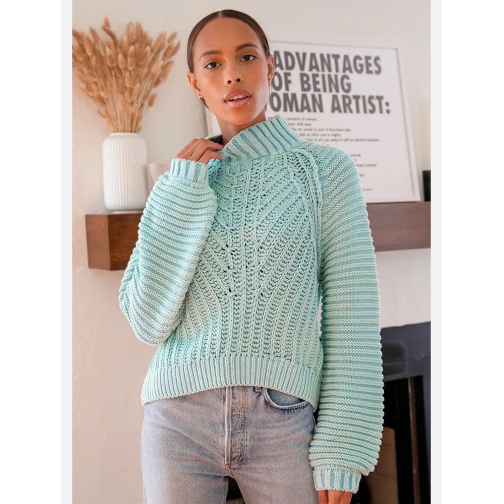 Free People Sweetheart Light Blue Cotton Chunky Cable Knit Mock Neck‎ Sweater L